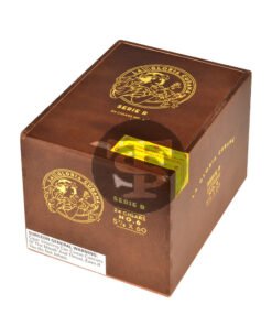 La Gloria Cubana Serie R No. 6 Cigars Box of 24